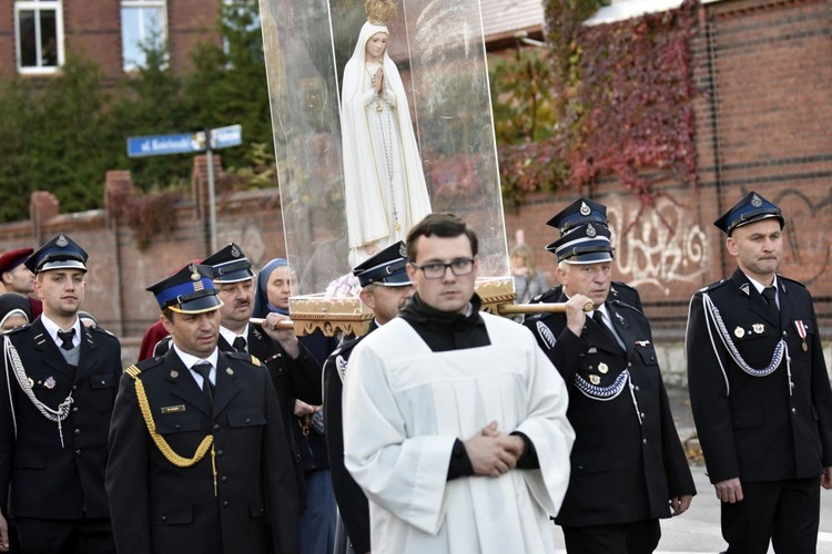 Ostatnia procesja fatimska z parafii pw. św. Andrzeja Boboli