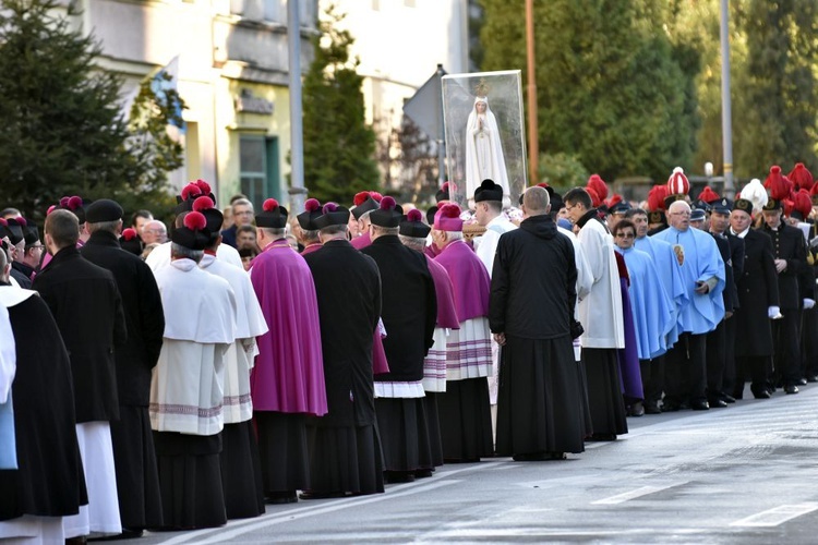 Ostatnia procesja fatimska z parafii pw. św. Andrzeja Boboli