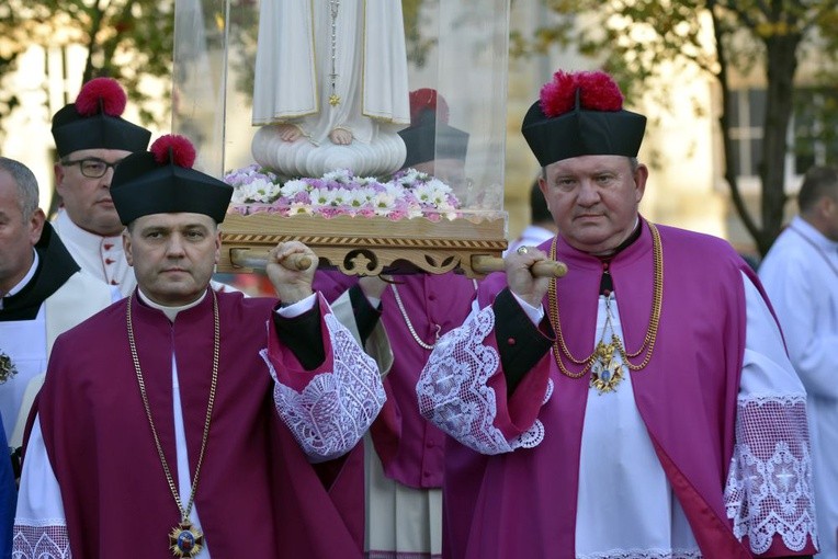 Ostatnia procesja fatimska z parafii pw. św. Andrzeja Boboli