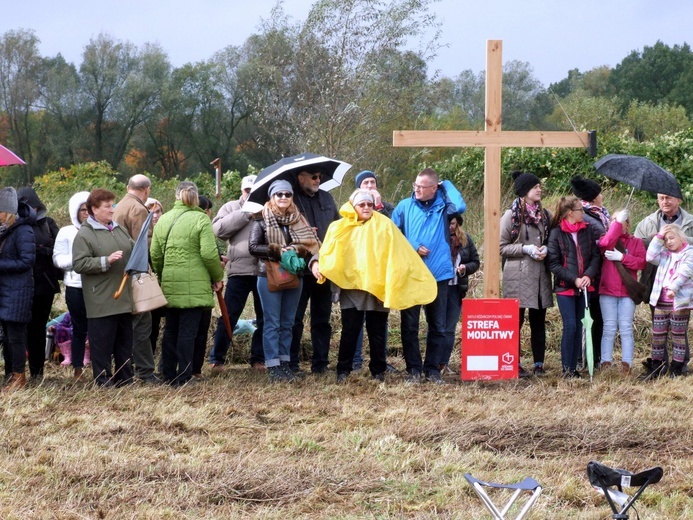 Z różańcem na granice!