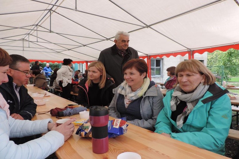 Różaniec do Granic w Pogwizdowie