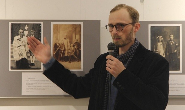 O wystawie opowiada jej autor Łukasz Babula