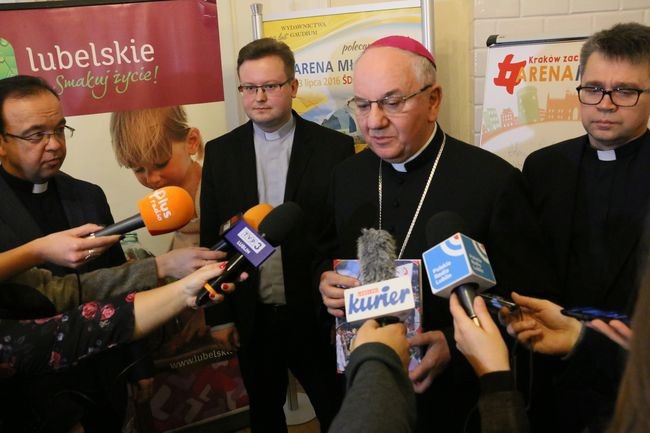 Konferencja prasowa, podczas której metropolita lubelski dziękował mediom za relacje ze ŚDM