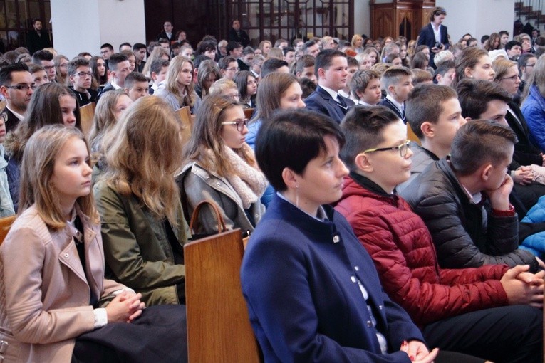 Święto patrona i ślubowanie klas I SP Zakonu Pijarów im. ks. S. Konarskiego