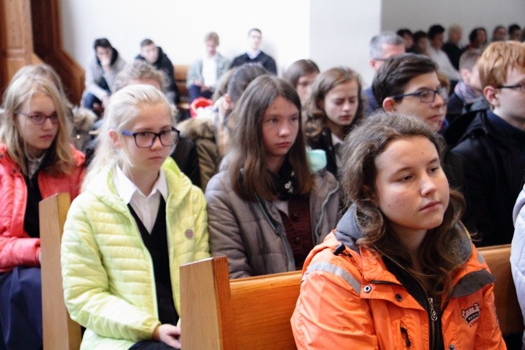 Święto patrona i ślubowanie klas I SP Zakonu Pijarów im. ks. S. Konarskiego