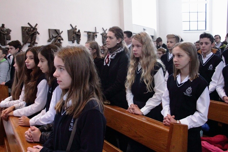 Święto patrona i ślubowanie klas I SP Zakonu Pijarów im. ks. S. Konarskiego