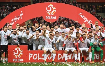 Podczas losowania grup mistrzostw świata Polacy znajdą się w pierwszym koszyku razem z gospodarzami i sześcioma innymi najlepszymi drużynami z rankingu FIFA.