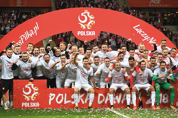 Podczas losowania grup mistrzostw świata Polacy znajdą się w pierwszym koszyku razem z gospodarzami i sześcioma innymi najlepszymi drużynami z rankingu FIFA.