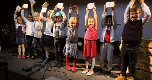 Małe TGD to dziecięcy zespół wykonujący pop z chrześcijańskim przesłaniem.