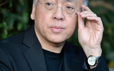 Kazuo Ishiguro jest także autorem wielu scenariuszy filmowych i telewizyjnych.
