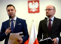 Wiceminister Jaki zaprezentował projekt ustawy reprywatyzacyjnej. Zwroty w naturze będą zakazane