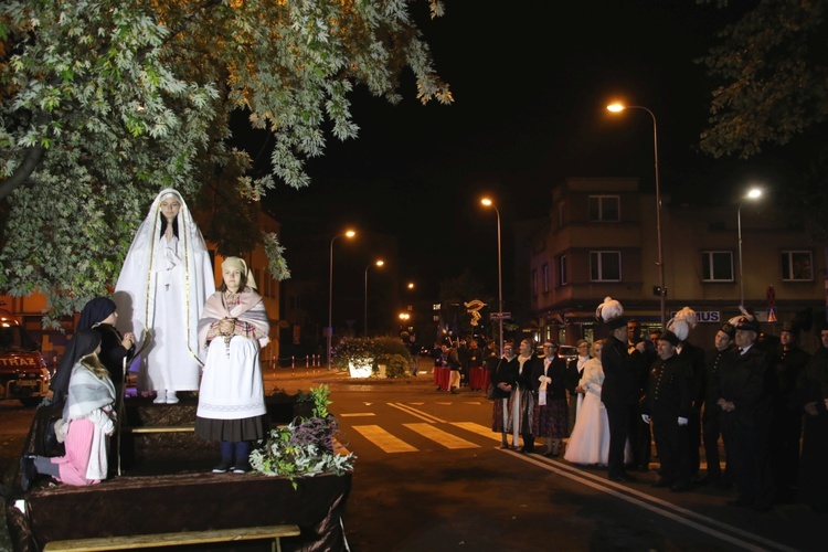 Różańcowa procesja fatimska w Czechowicach-Dziedzicach