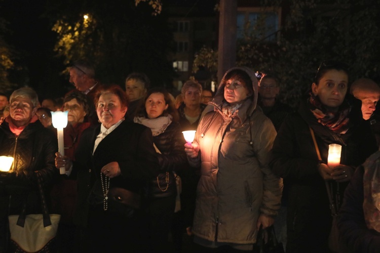 Różańcowa procesja fatimska w Czechowicach-Dziedzicach