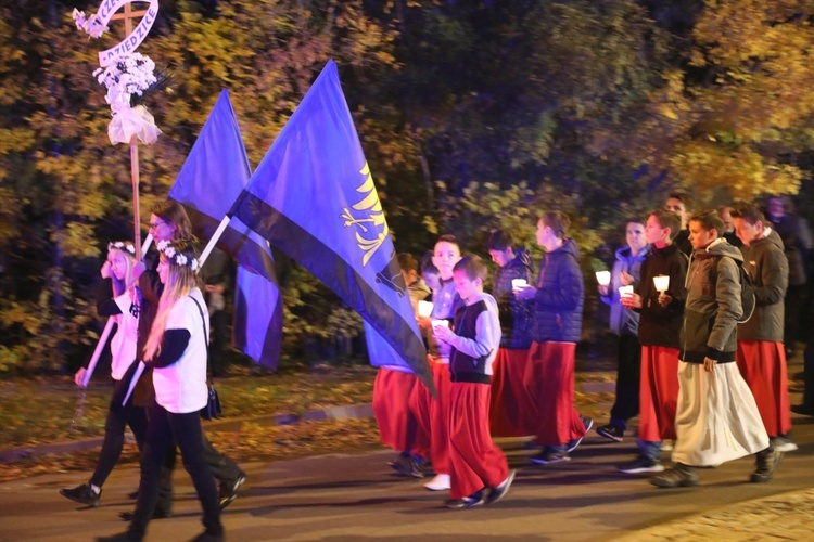 Różańcowa procesja fatimska w Czechowicach-Dziedzicach