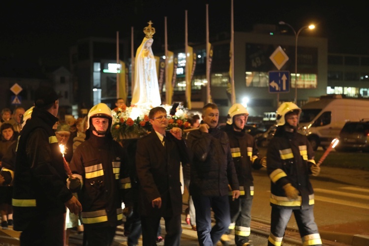 Różańcowa procesja fatimska w Czechowicach-Dziedzicach