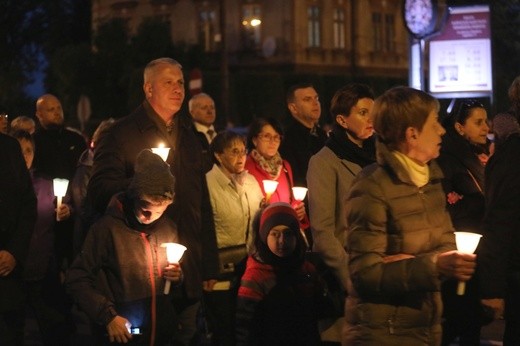 Różańcowa procesja fatimska w Czechowicach-Dziedzicach