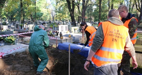 Znaleźli szczątki niezłomnych