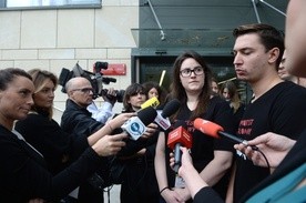 "Zwracamy się do strony rządowej z prośbą o debatę"