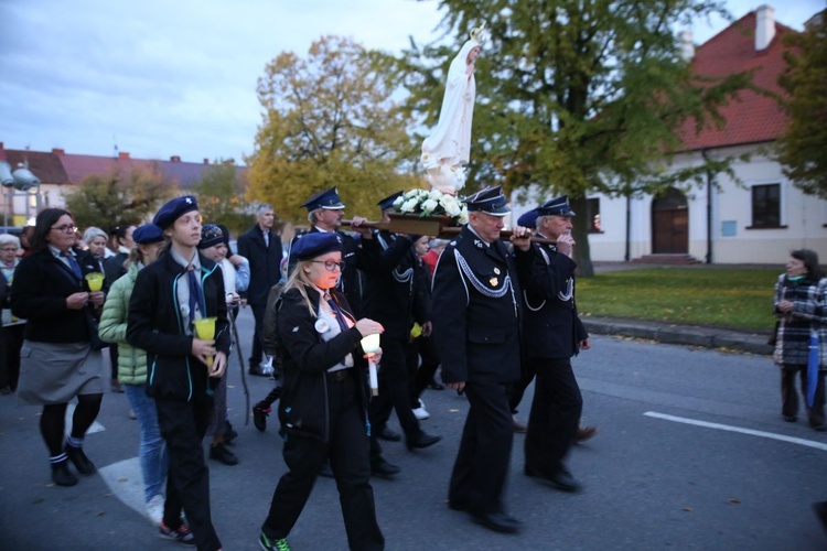 Wieczór fatimski w Staszowie 