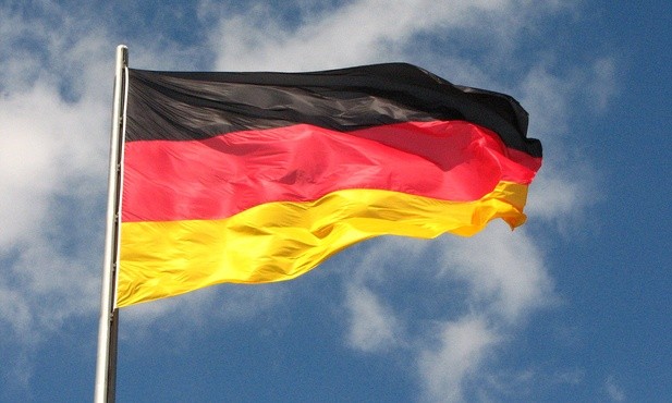 Niemieccy ewangelicy krytykują adopcję dzieci przez homoseksualistów