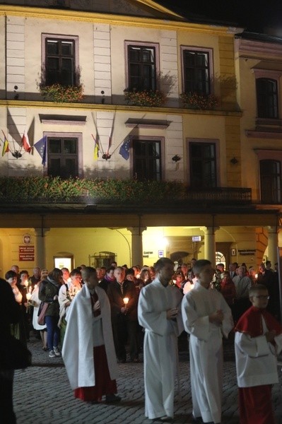 Poświęcenie figury MB Fatimskiej u św. Marii Magdaleny w Cieszynie