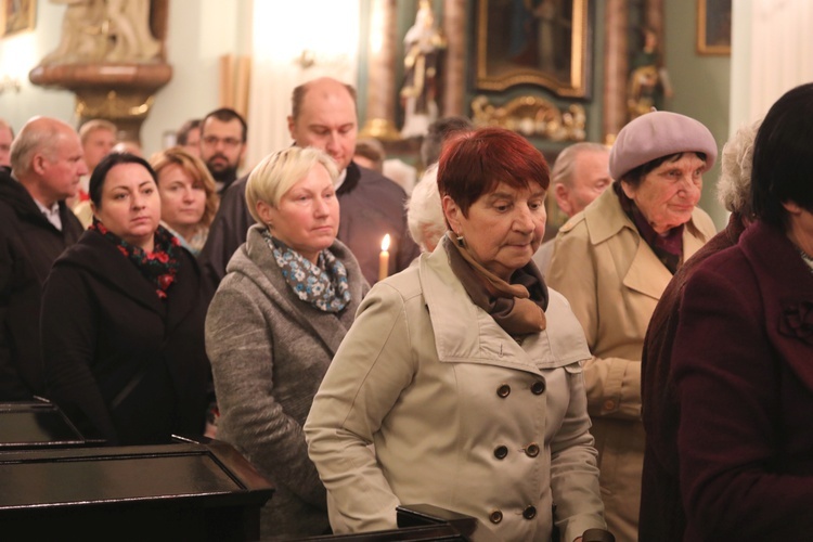 Poświęcenie figury MB Fatimskiej u św. Marii Magdaleny w Cieszynie