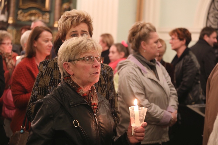 Poświęcenie figury MB Fatimskiej u św. Marii Magdaleny w Cieszynie