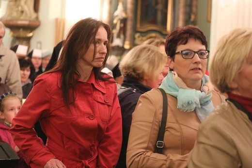 Poświęcenie figury MB Fatimskiej u św. Marii Magdaleny w Cieszynie