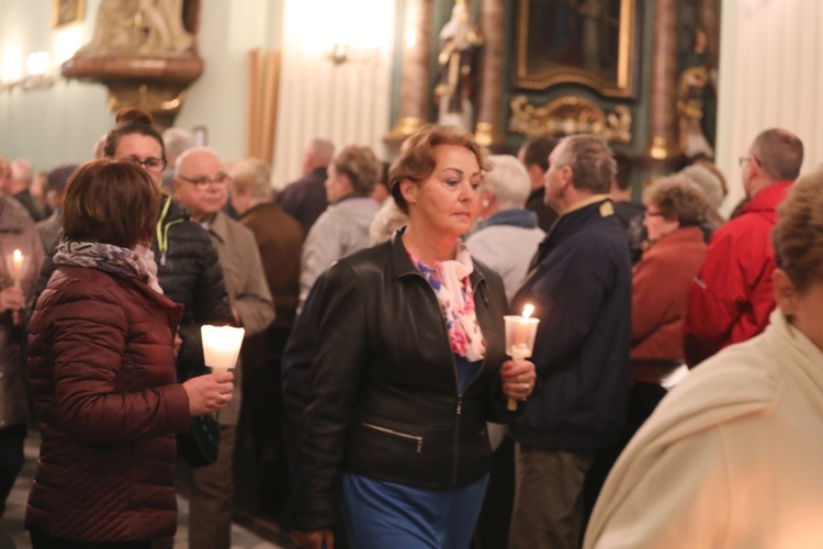 Poświęcenie figury MB Fatimskiej u św. Marii Magdaleny w Cieszynie