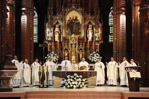 Pierwsza sesja synodu