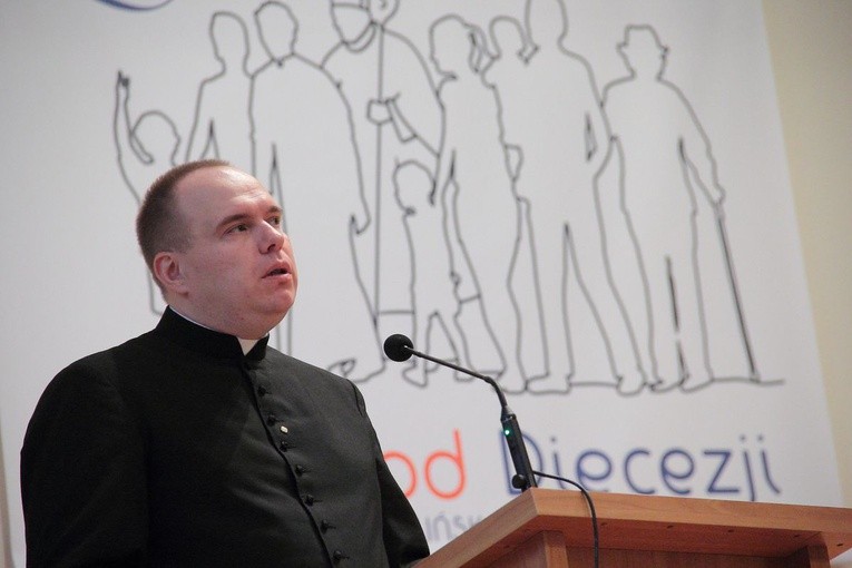 Dzień skupienia parafialnych zespołów synodalnych