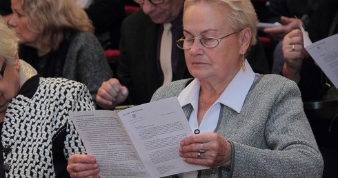Dzień skupienia parafialnych zespołów synodalnych