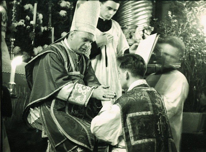 Wspomnienia o bp Wacławie Świerzawskim