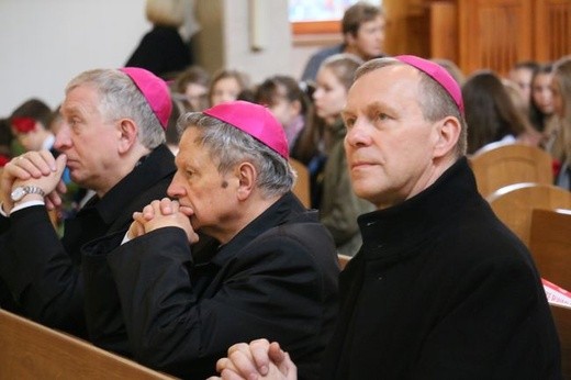 Biskupi u Matki Bożej Latyczowskiej