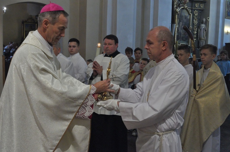 Święci Jan Paweł II i Maksymilian Kolbe w Muszynie