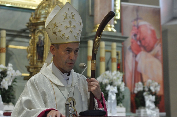 Święci Jan Paweł II i Maksymilian Kolbe w Muszynie