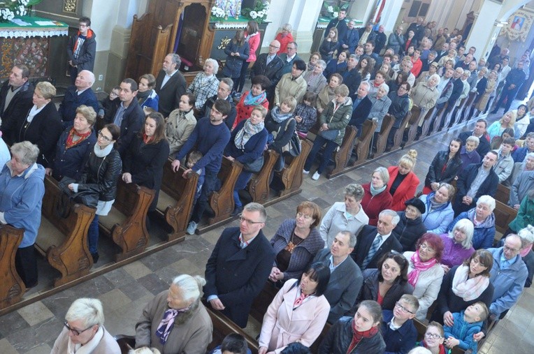 Święci Jan Paweł II i Maksymilian Kolbe w Muszynie