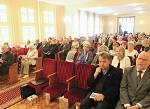 ▲	Konferencje AK dotykają zawsze aktualnych problemów Polaków.