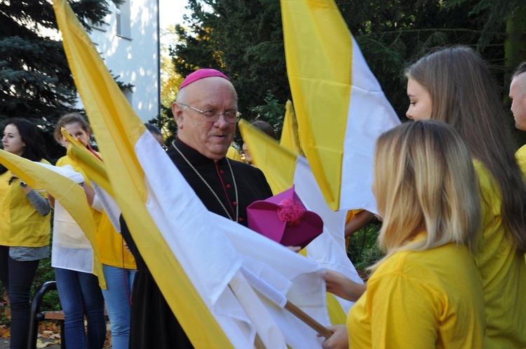 Dzień Papieski w Zduńskiej Dąbrowie