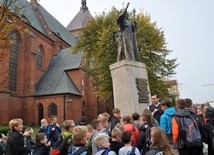 Dzieci z Miastka z wizytą w koszalińskim teatrze