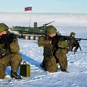 Ćwiczenia żołnierzy rosyjskich w Arktyce.