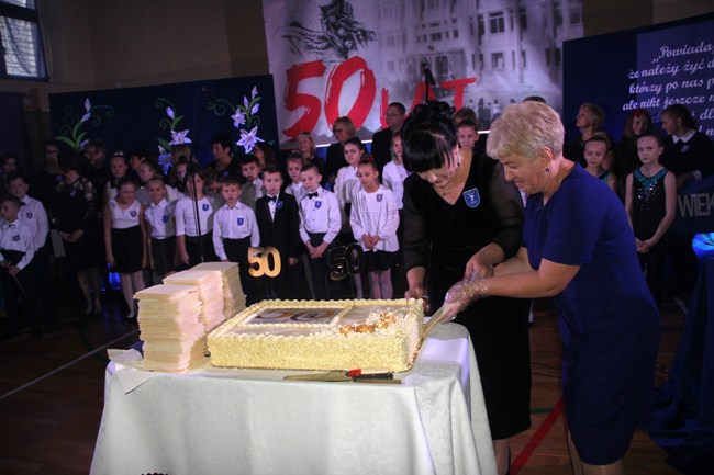 50 lat szkoły przy ul. Tybla w Radomiu