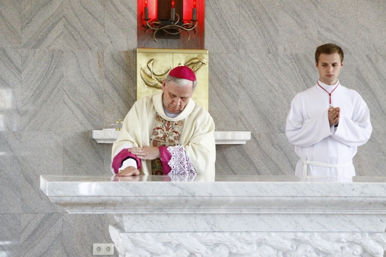 Poświęcenie kościoła w Kośmidrach