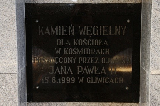 Kościół pw. świętego Jana Pawła II w Kośmidrach