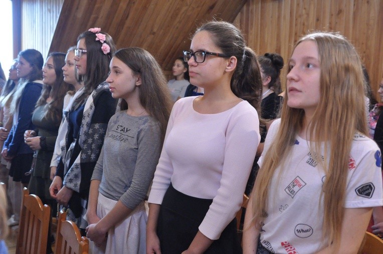 Ponad 120 dziewcząt