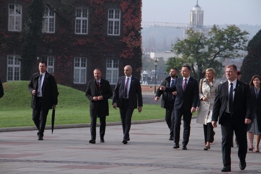 Uroczystość nałożenia paliusza abp. Markowi Jędraszewskiemu