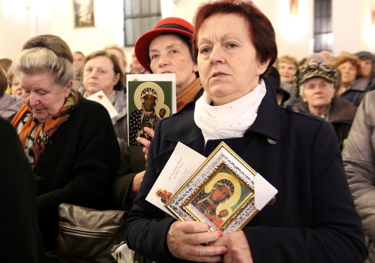 Mińska parafia św. Antoniego z Padwy pożegnała ikonę 