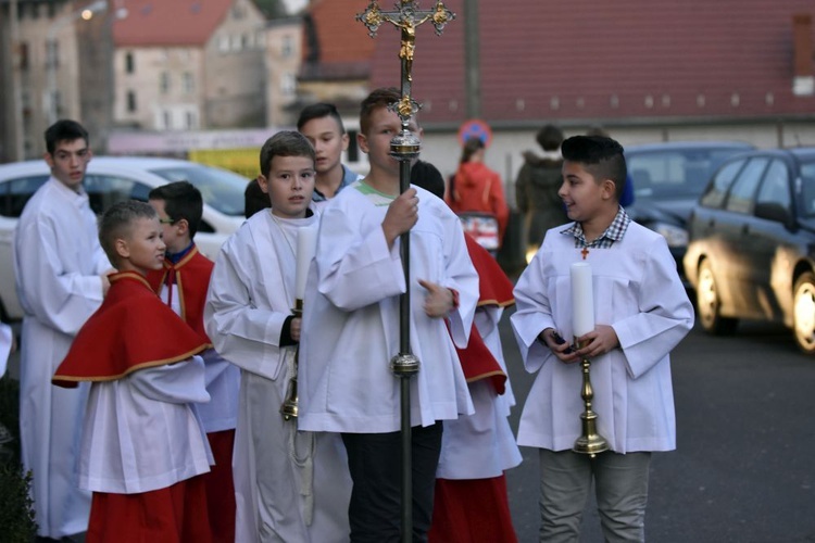 Przygotowanie i poświęcenie witraża, kraty i odnowionej figury