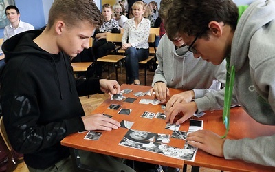 	W turnieju klas, który odbył się w elbląskim liceum, trzecie miejsce zajęła klasa Id, drugie – If, pierwsze – Ic.