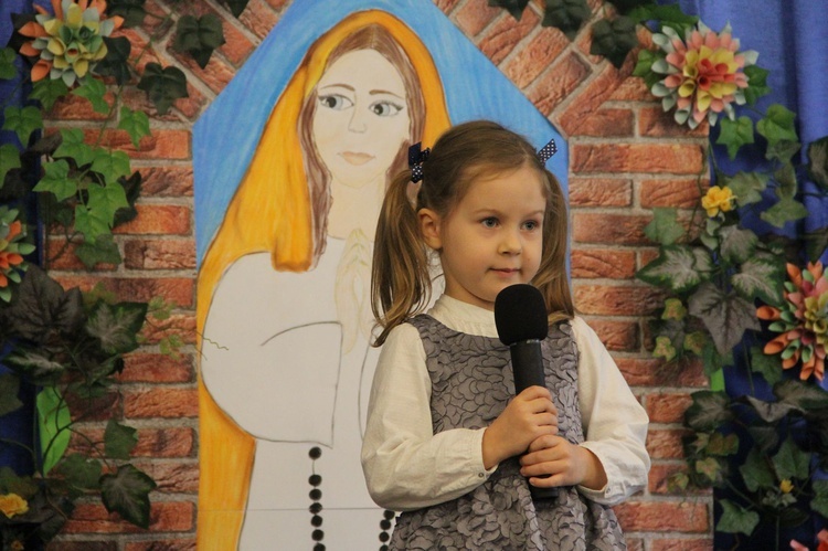 Z Maryją śpiewamy Bogu
